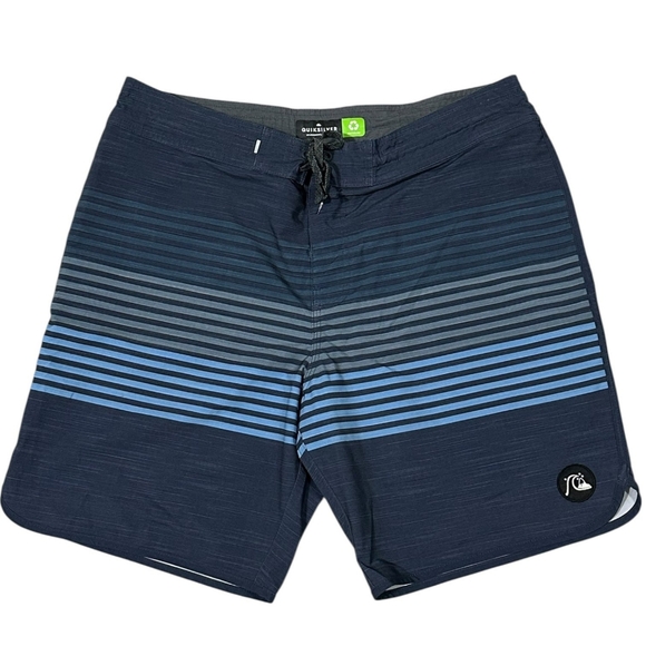 Quicksilver Men’s Boardshorts Striped Blue Logo Drawstring 36in - Picture 1 of 7
